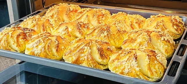 Пышные булочки к чаю: секреты идеальной выпечки