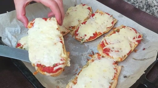 Батон, который покорит ваше сердце: фантастическая альтернатива пицце