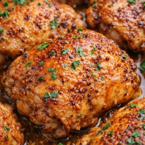 Удобное запекание: как легко приготовить курицу с хрустящей корочкой