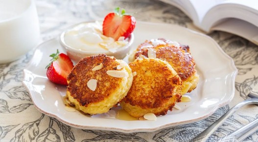 Сырники с миндальной мукой: вкусно и полезно без сахара