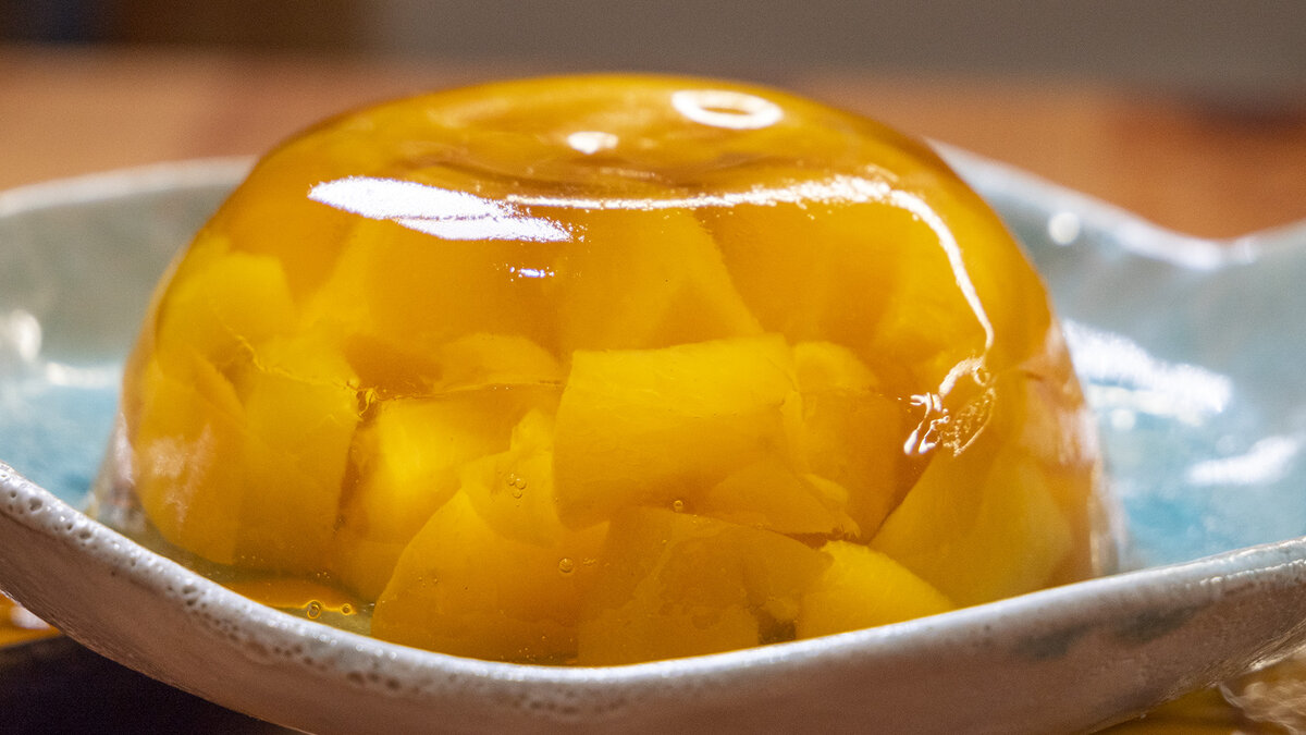 Летнее наслаждение: как быстро приготовить персиковое желе