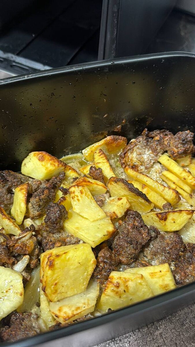 Вкусная картошка с фаршем: быстро и удобно в аэрогриле