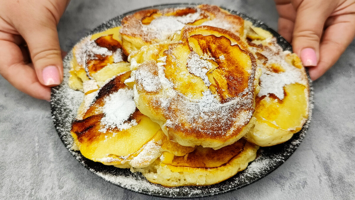 Превратите яблоки в шедевр: простая сковородка для отличного десерта