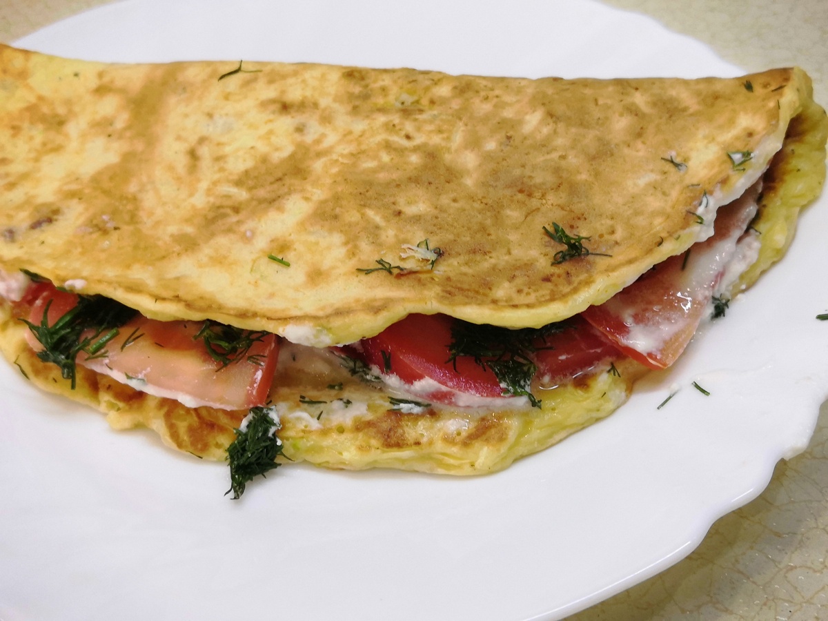 Кабачковый блин с начинкой: полезный и вкусный ужин для всей семьи