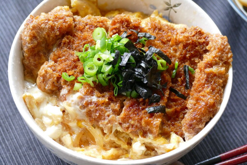 Как приготовить кацудон: секреты японского вкуса