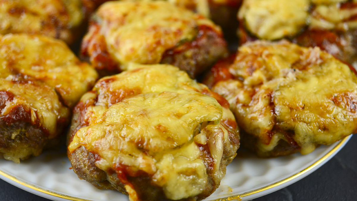 Вкусные запеченные котлеты: легко и просто