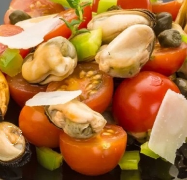 Вкусный салат с мидиями и каперсами: свежесть на вашем столе