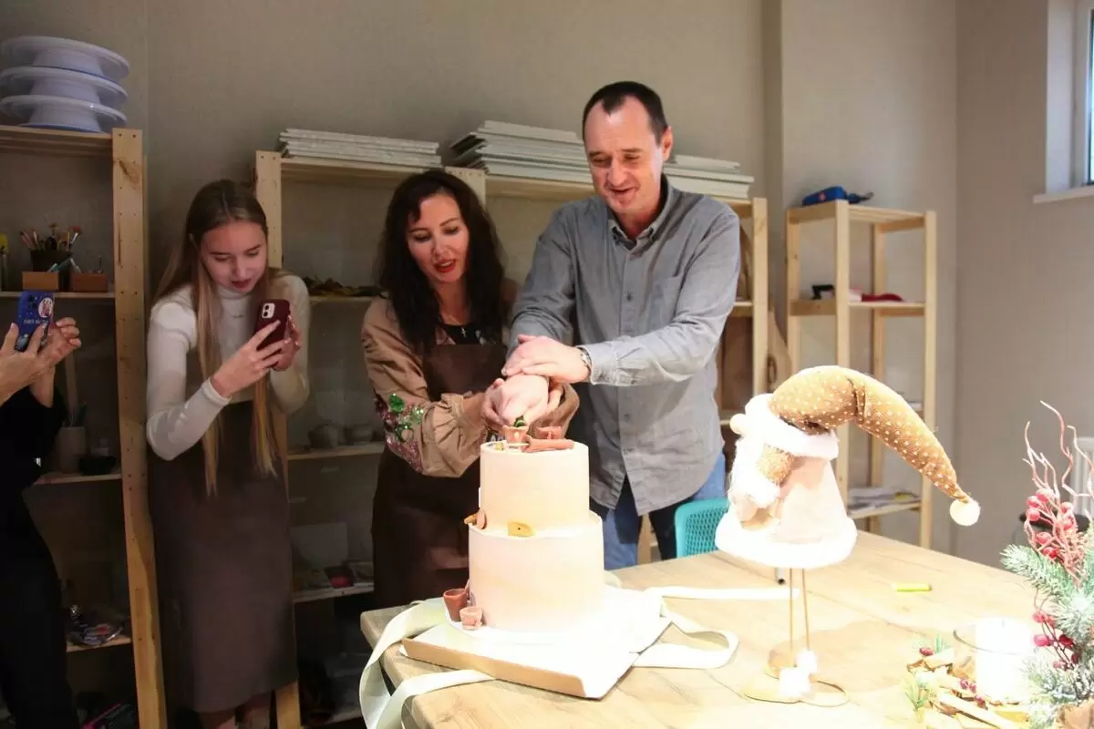 Творческая революция: гончарные школы Зарни Ань отмечают 2 года успеха