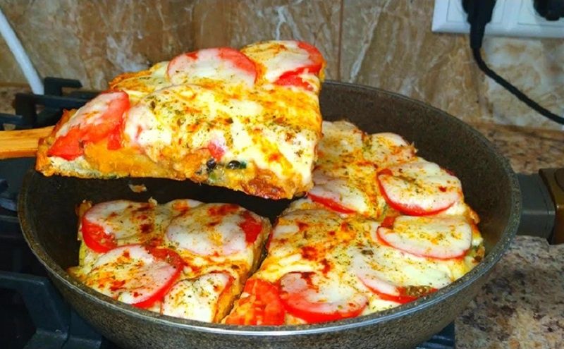 Пицца на сковороде за 5 минут: быстро и вкусно для всей семьи