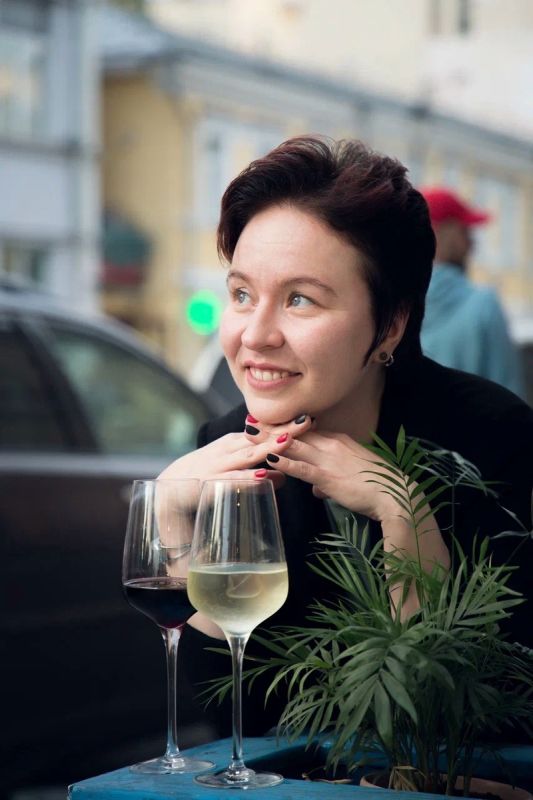 � ������