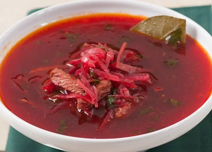 Рубиновый борщ без уксуса и поджарки: секрет подписчицы