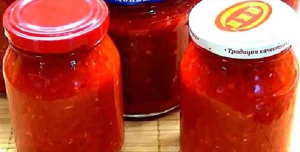 Яркая аджика: как приготовить вкусный соус на зиму из свежих овощей