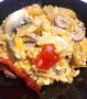 Овсяная каша с куриными сердечками и свежими овощами