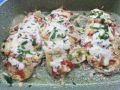 Индейка, запеченная с овощами и ореховым соусом
